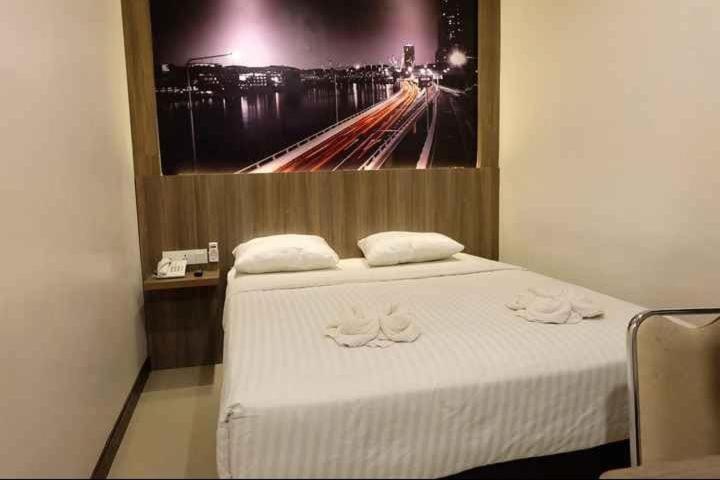 Hotel My Home Sintang Extérieur photo